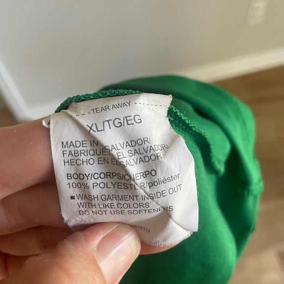 Under Armour "The Tech Tee" Short Sleeve Polyester Shirt in Green Men's XL - Picture 6 of 6